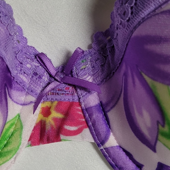 Victoria's Secret Balconette Bra 32C Lavender Floral Underwire - Picture 3 of 10
